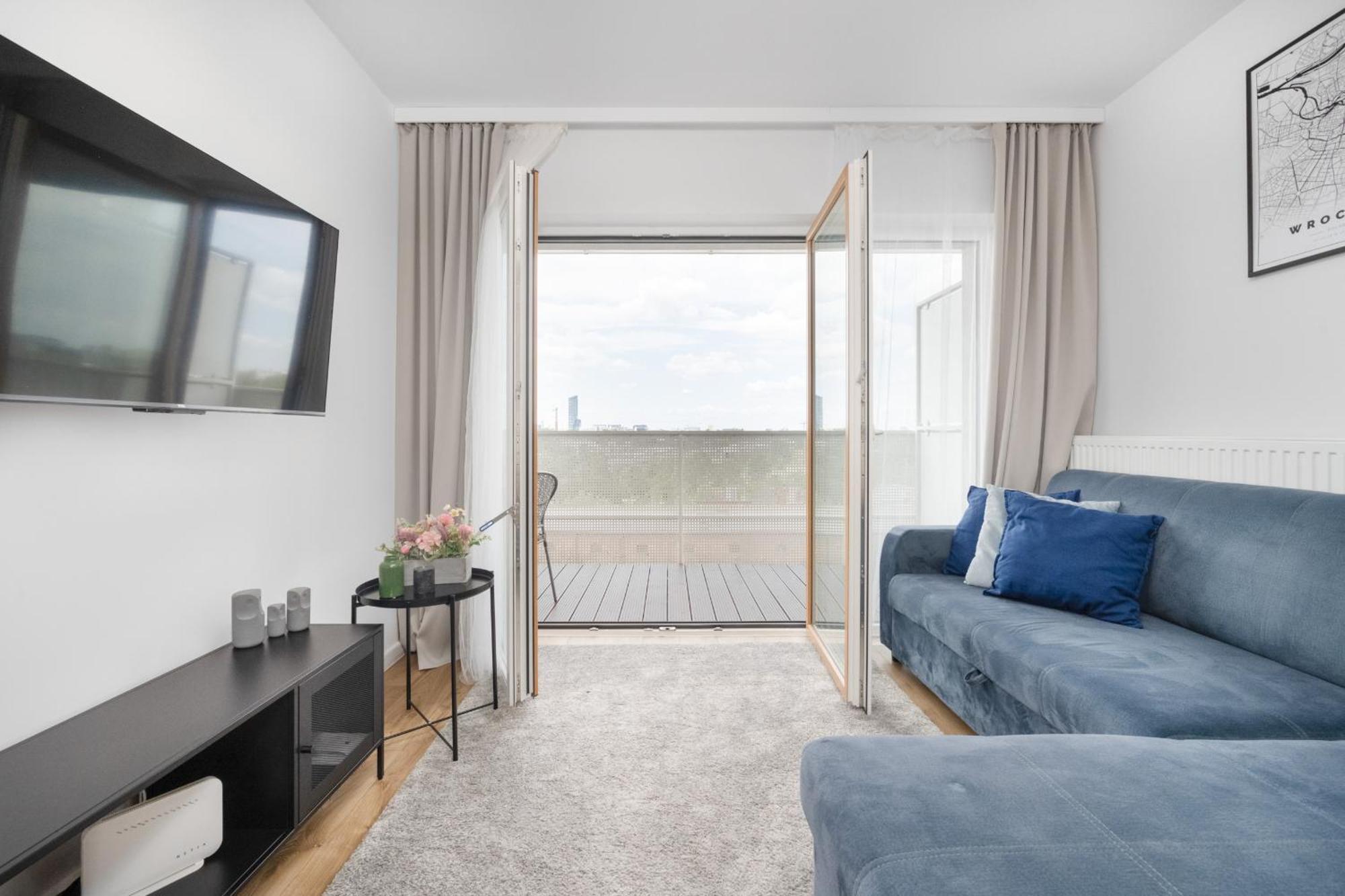 Klasyczny Apartament Z Balkonem We Wroclawiu By Noclegi Renters Exterior foto