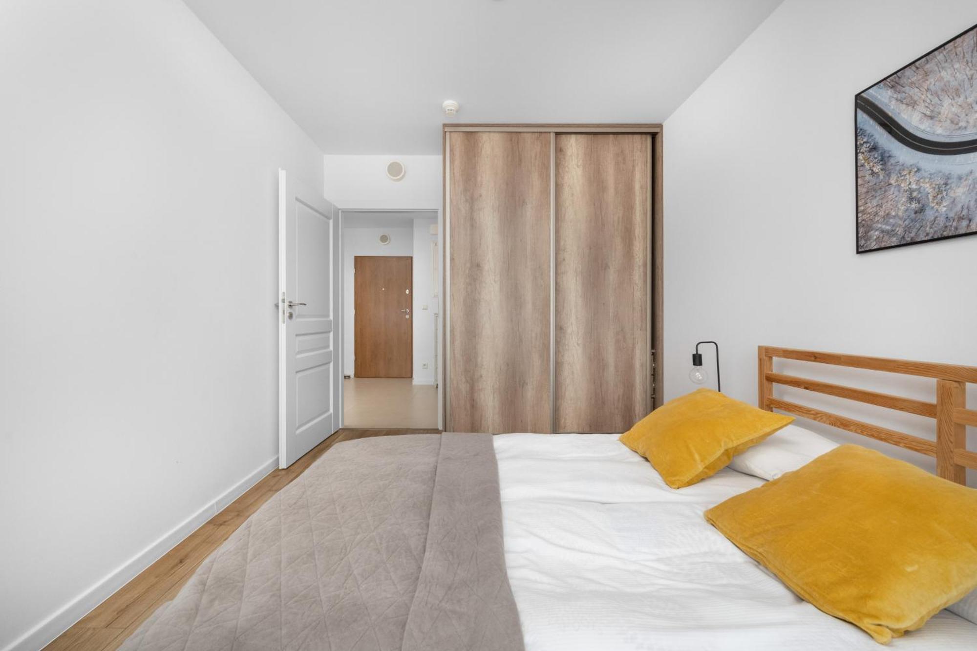 Klasyczny Apartament Z Balkonem We Wroclawiu By Noclegi Renters Exterior foto